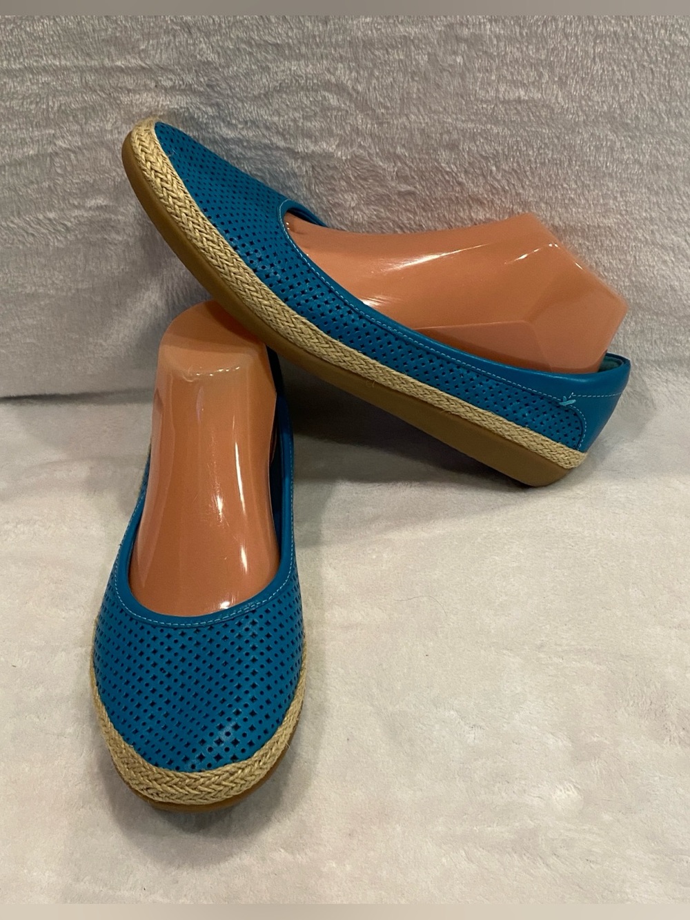 Clarks Danelly Adira Perforated Espadrille Slip-on Ballet Flats Turquoise 11 EUC